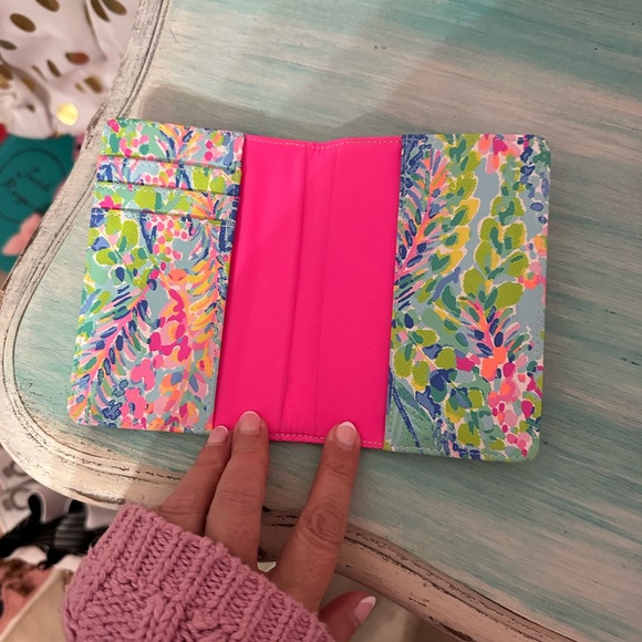 Passport cover, gently used - Picture 3 of 3